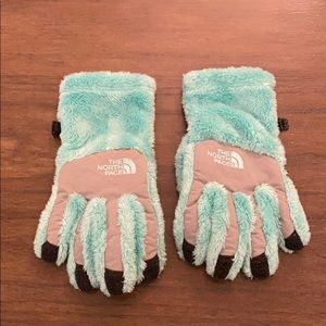 Girls North Face Gloves Size Medium